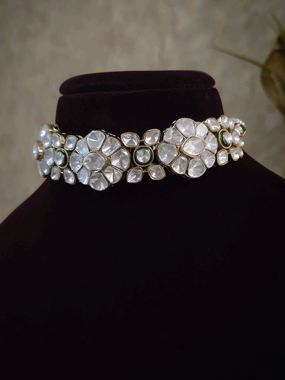Moissanite setting in flower design classy set