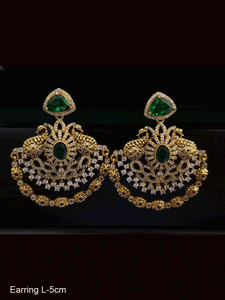 Oval tukdies with polki embedded five line top with three layer zircon and polki frill broad set