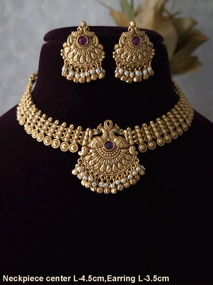 Broad chain with circular design with peacock design ruby,green stone center set
