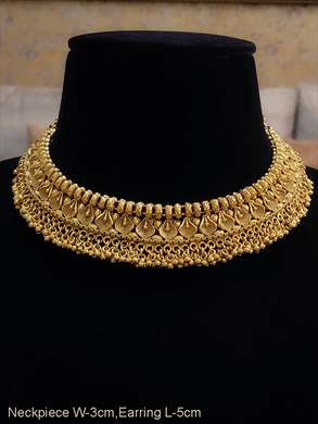 Self leaf design set with ghunghru hangings