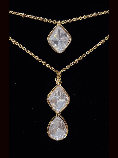 Five kundan tukdies in two layer sleek chain set