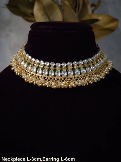 Gold plated woven thread back pacchi kundan set with ghunghru lace with jhoomkies