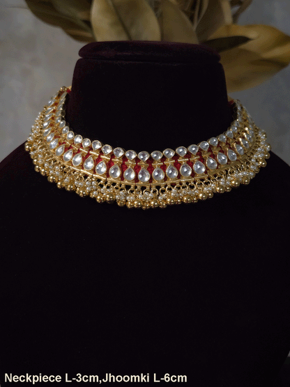 Gold plated woven thread back pacchi kundan set with ghunghru lace with jhoomkies