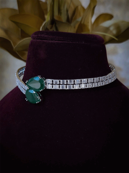 Silver finish baguette shape AD setting 11cm diametre hasli with tear shaped stones in center