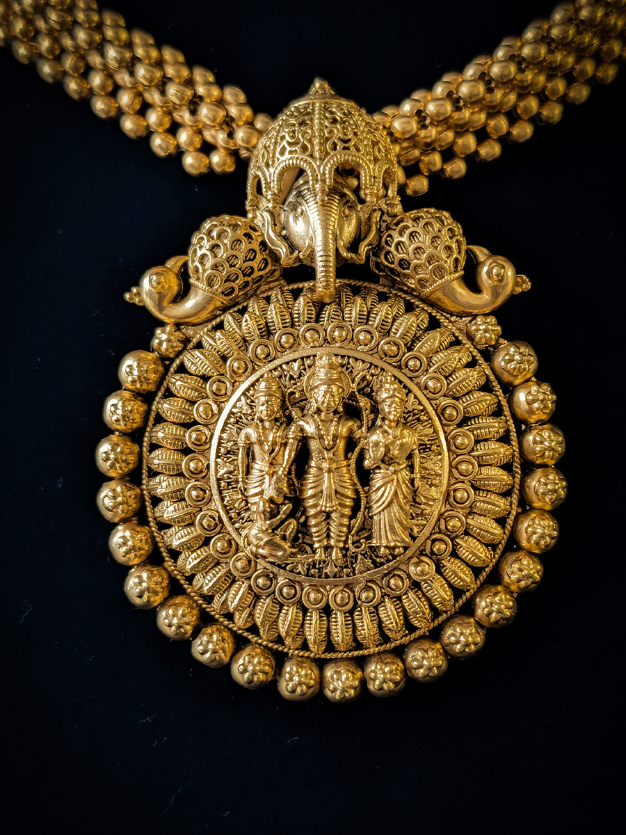 Circular Ram darbar with Ganpatiji top design pendant in woven gold bead string set