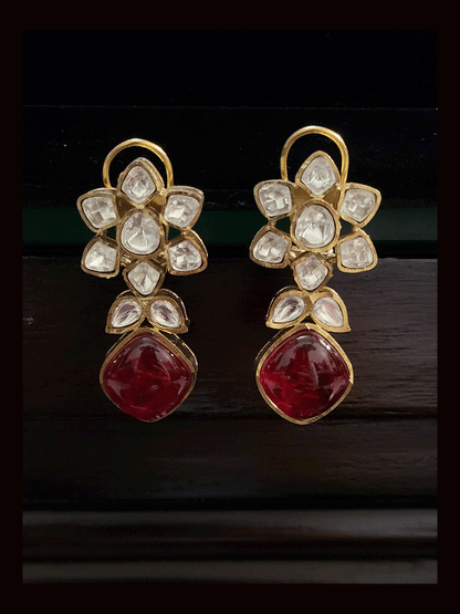 Flower center with square stone classy uncut polki set