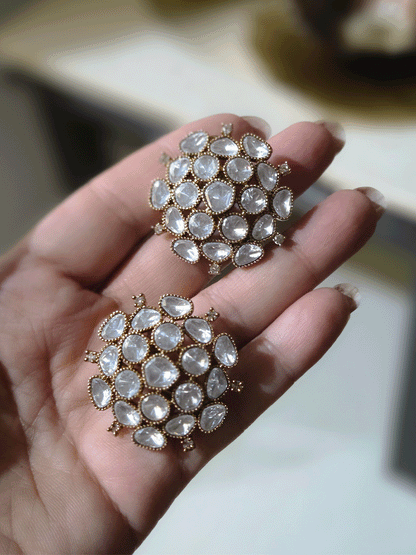 Antique gold finish 9cm broad flexible moissanite set with bold studs and tika