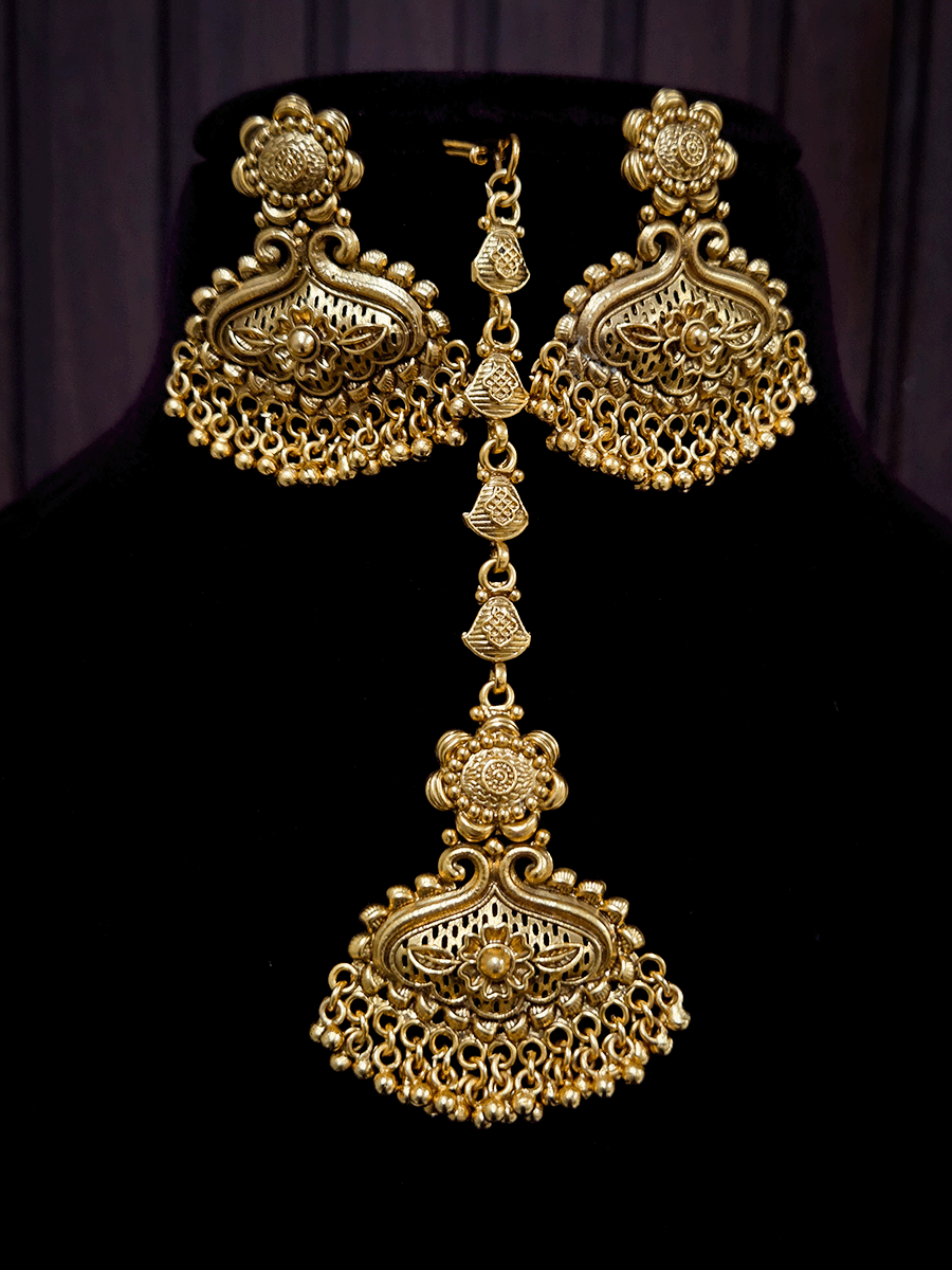 Traditional design five tukdies with ghunghru hangings set