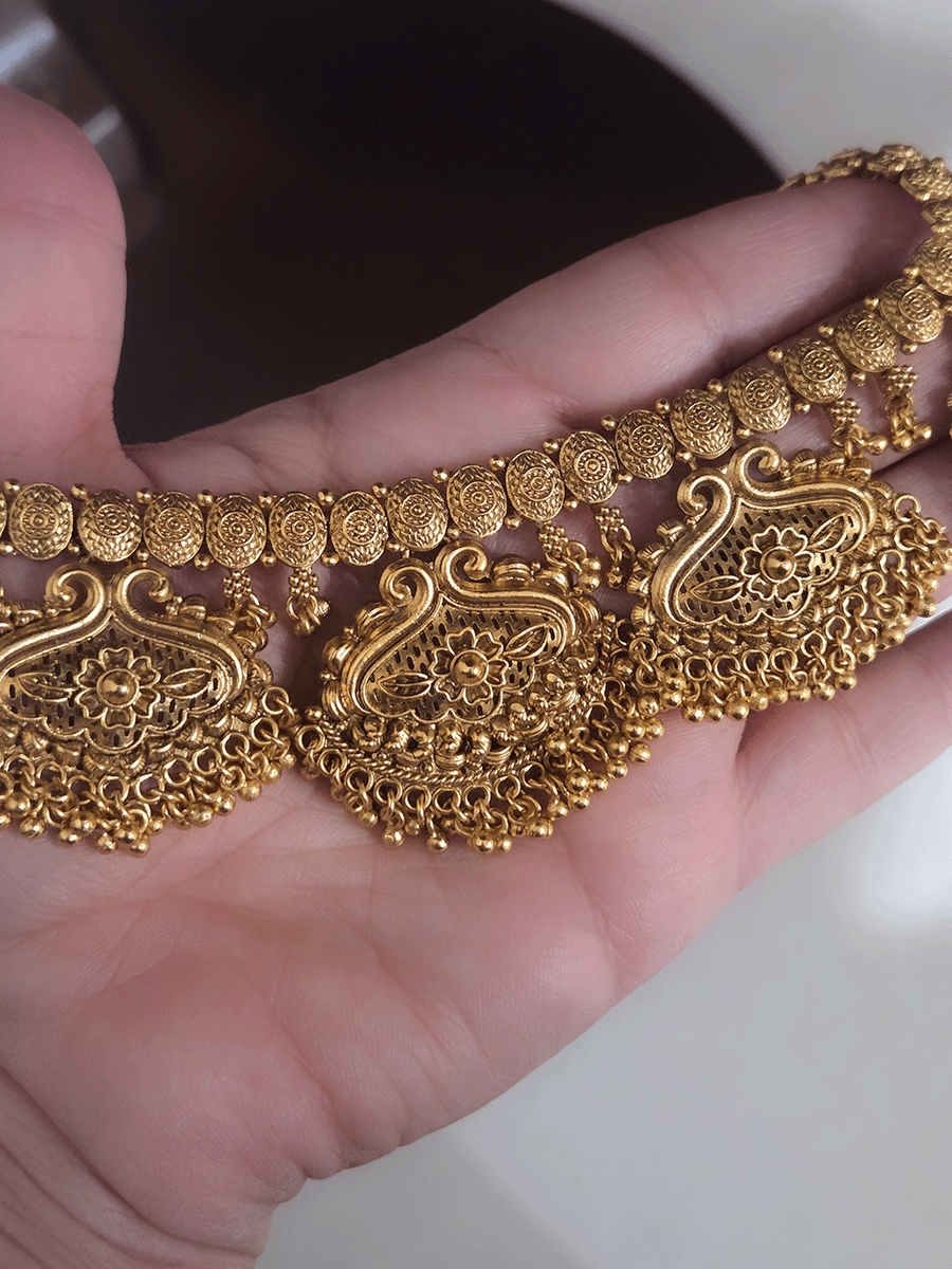 Traditional design five tukdies with ghunghru hangings set