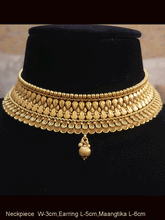 Load image into Gallery viewer, Leaf design broad choker set with wavy lace design on one side and gold bead drop
