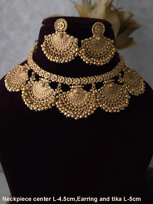 Semi circular flower design engraved ghunghru hanging tukdies  with flower design chain set