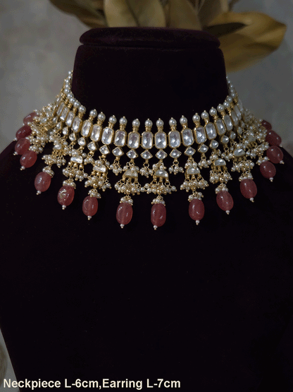 Dark peach paachi kundan broad set with maangtika and jhoomki earrings