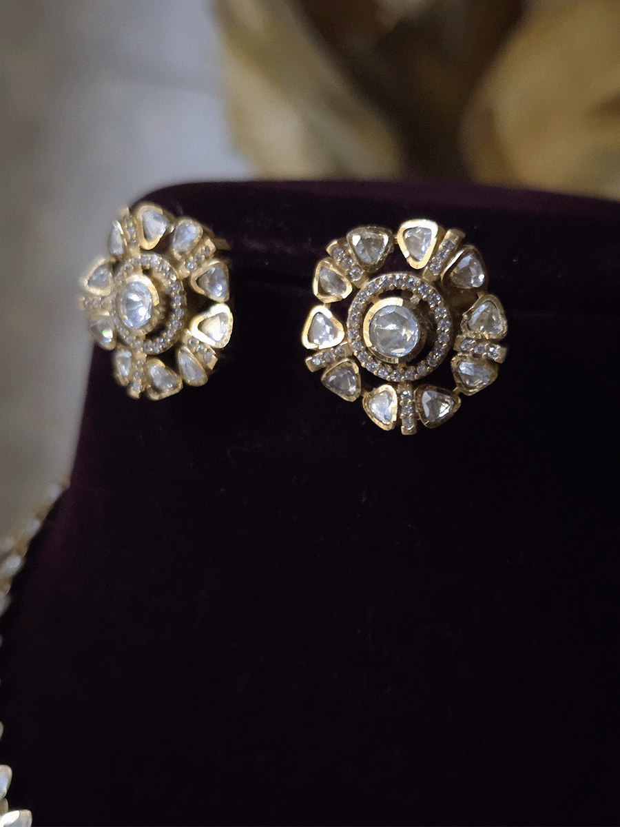 Double moissanite line with flower brooches on both sides