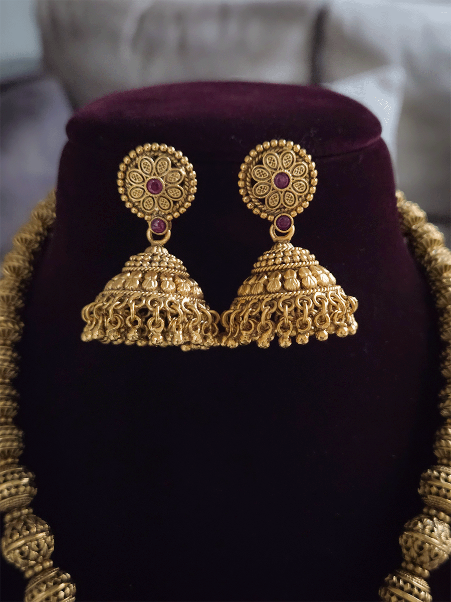 9 inch long Matar bead string in flower center design ruby stone pendant set