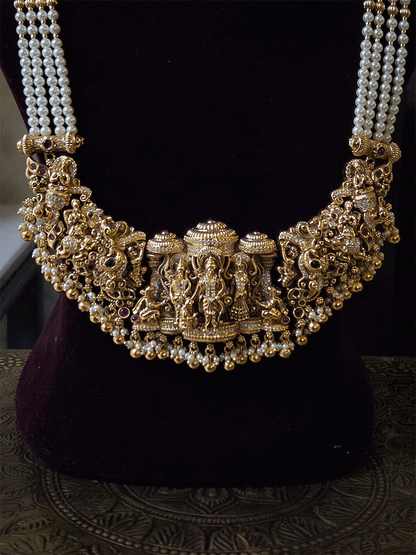 Ram durbar broad pendant set in pearl strings with intricate side carving (both long and short)