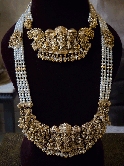 Ram durbar broad pendant set in pearl strings with intricate side carving (both long and short)