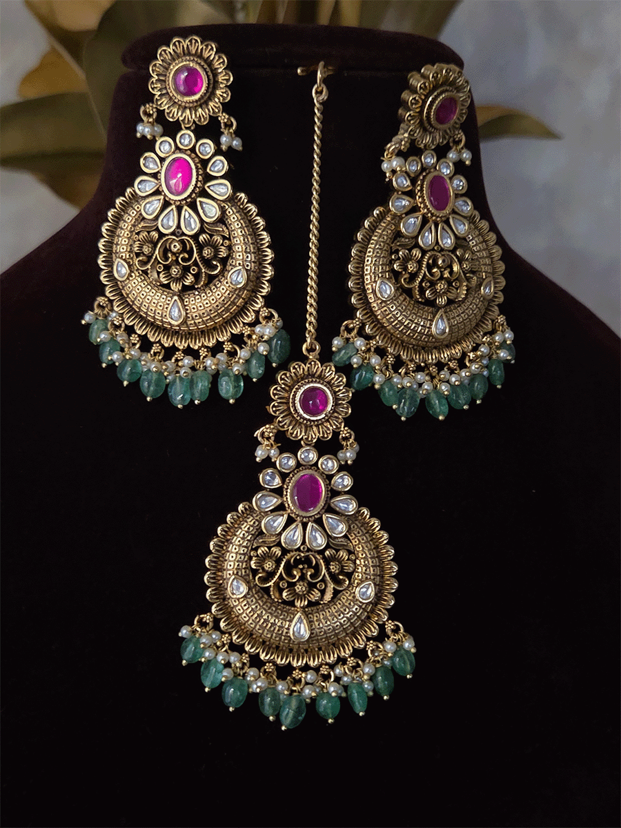 Antique gold finish kundan set with green drops broad set with chandbali  design tukdi in center