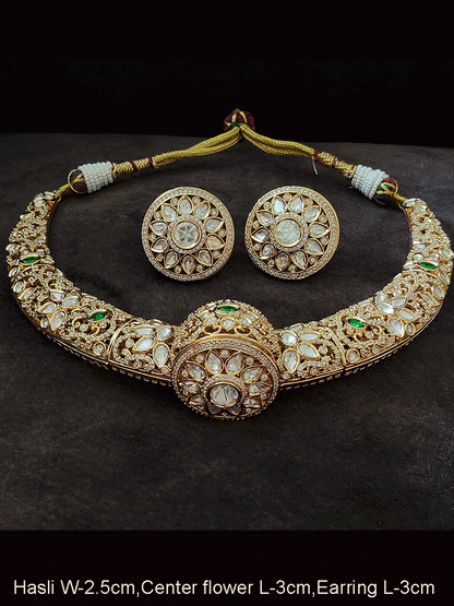 Stones studded kundan flower design hasli