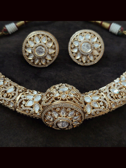 Stones studded kundan flower design hasli