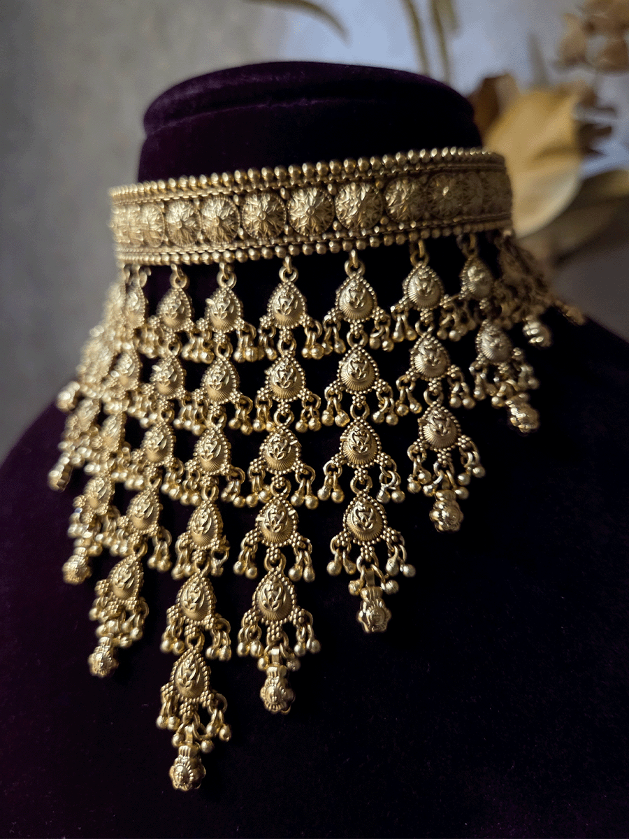 Circular design top chain with leaf and ghunghru hanging tassels traditional set