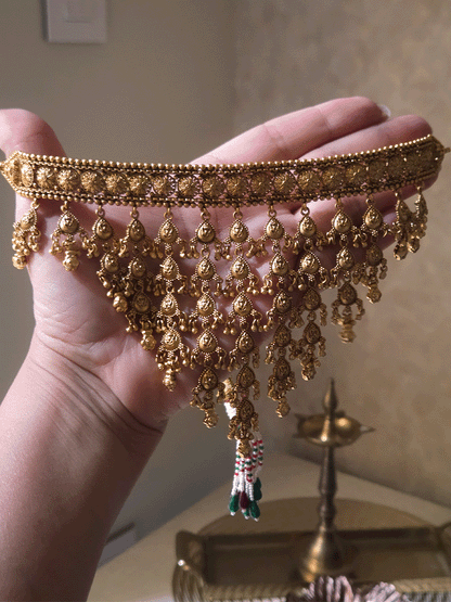 Circular design top chain with leaf and ghunghru hanging tassels traditional set