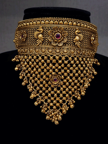 Rajputi choker with peacocks and flowers on 4cm broad top and mesh design bottom