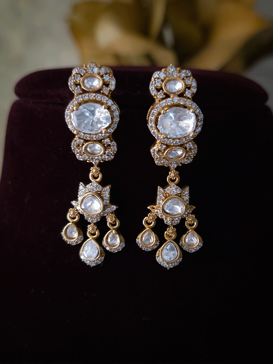 Classy oval moissanite set with flower and tear drop hangings
