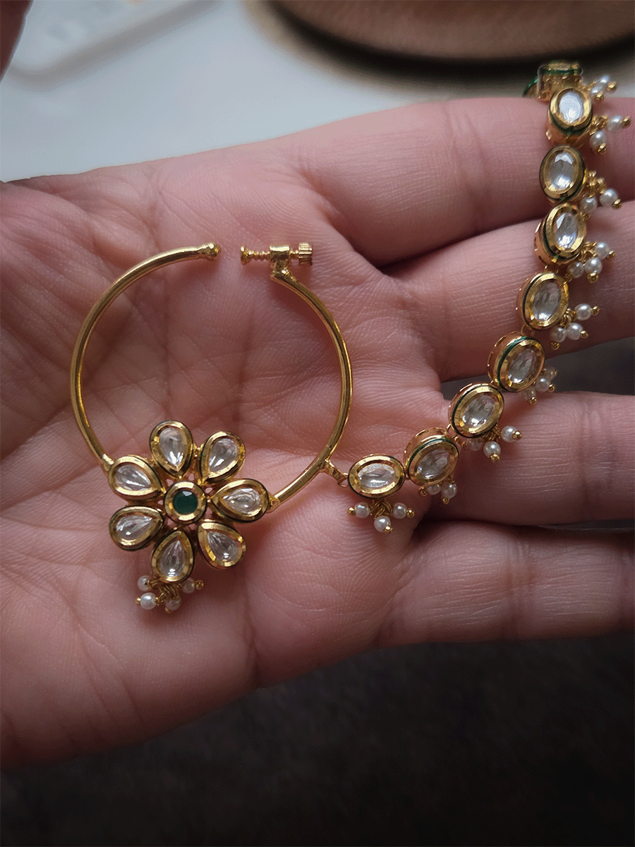 Kundan flower with coloured stone 3.5cm diameter nath with oval kundan chain with pearly hangings