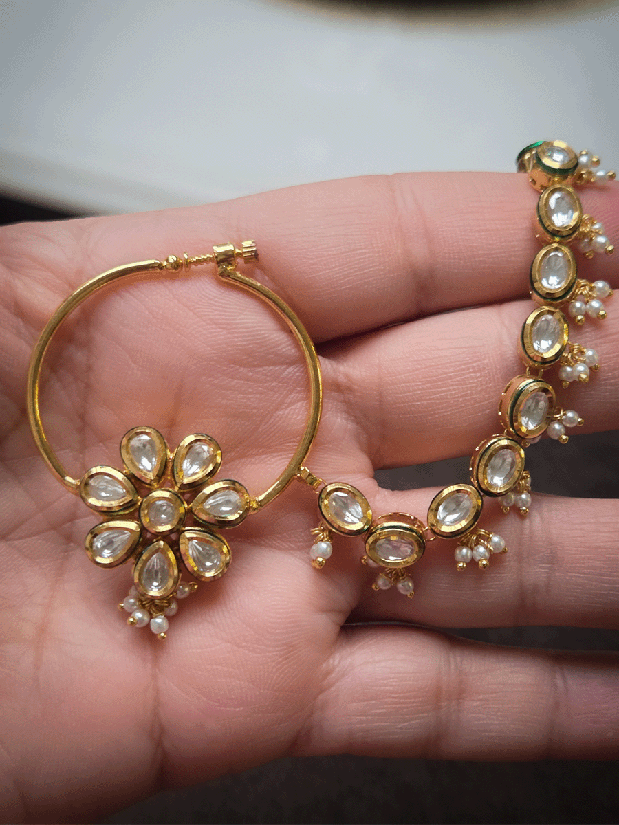 Kundan flower with coloured stone 3.5cm diameter nath with oval kundan chain with pearly hangings