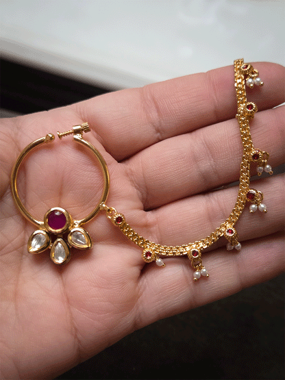 Circular stone with three leaf kundan flower nath with pearly hangings chain