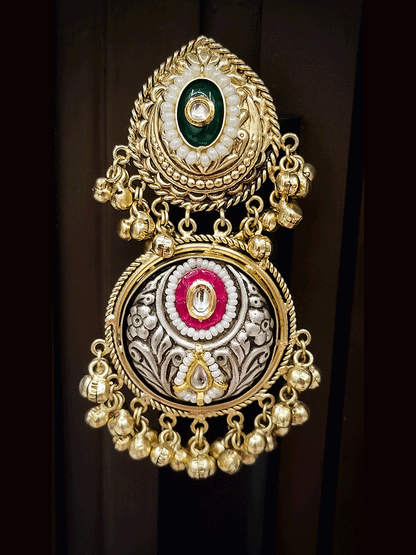 Leaf shaped top with kundan on stone dual finish ghunghru hanging earring(L-10cm)