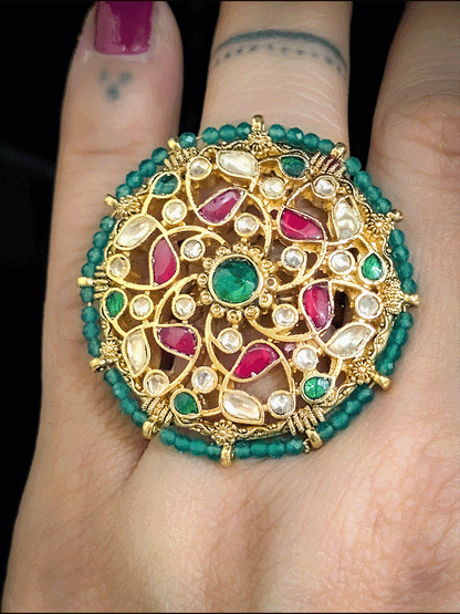 Round paachi kundan adjustable green pirohi outline ring
