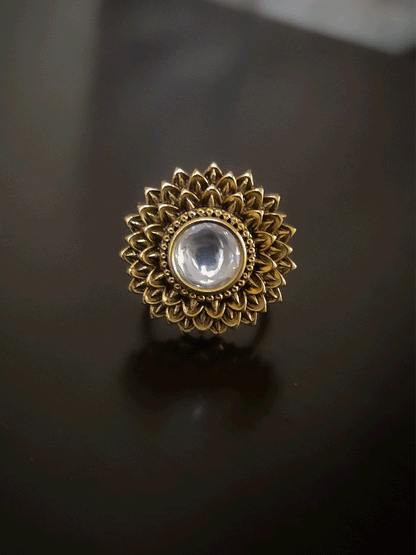 Flower design with center circular round kundan adjustable ring