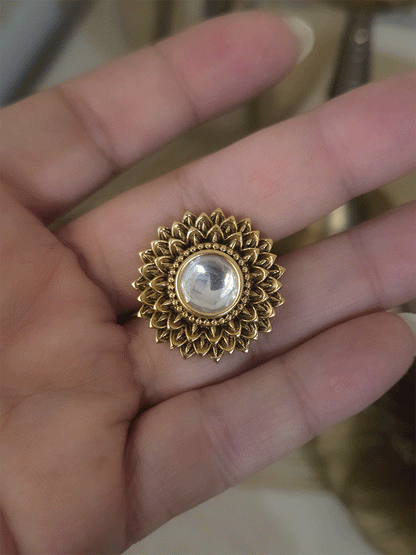 Flower design with center circular round kundan adjustable ring