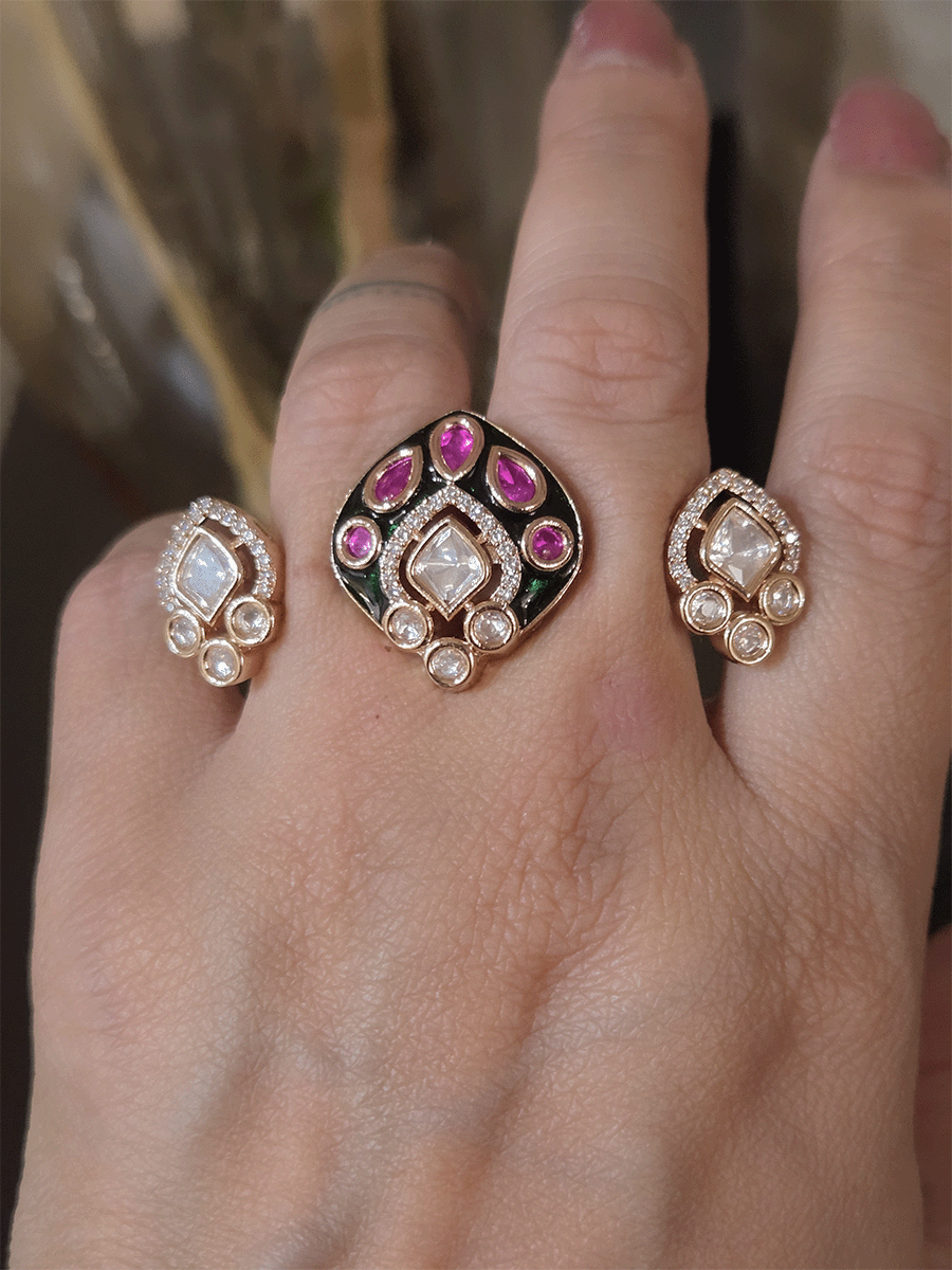 Double finger adjustable green enamel moissanite ring