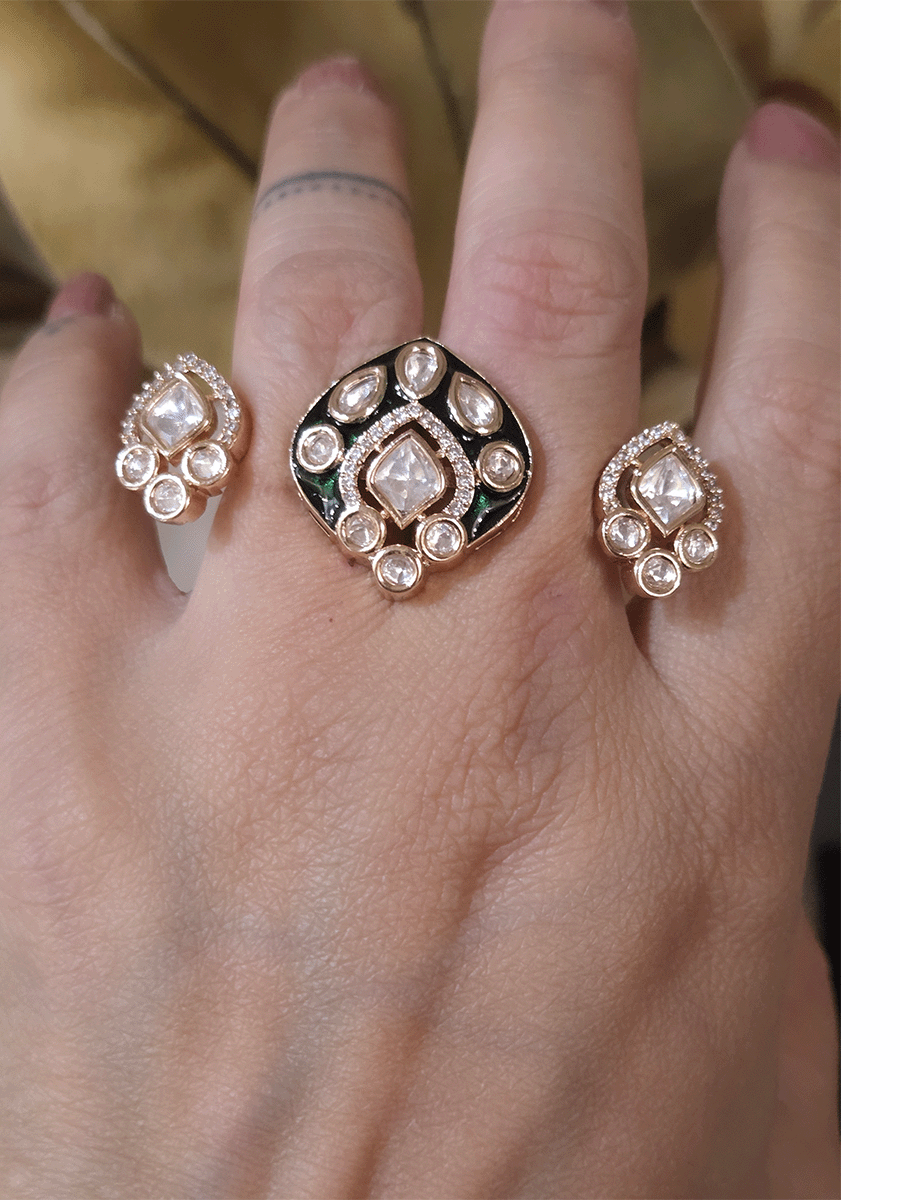 Double finger adjustable green enamel moissanite ring