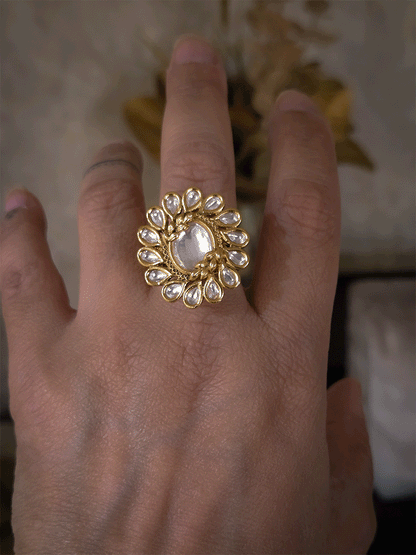 Coloured oval stone with leaf design carving kundan adjustable ring