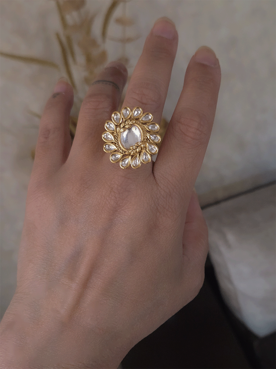 Coloured oval stone with leaf design carving kundan adjustable ring