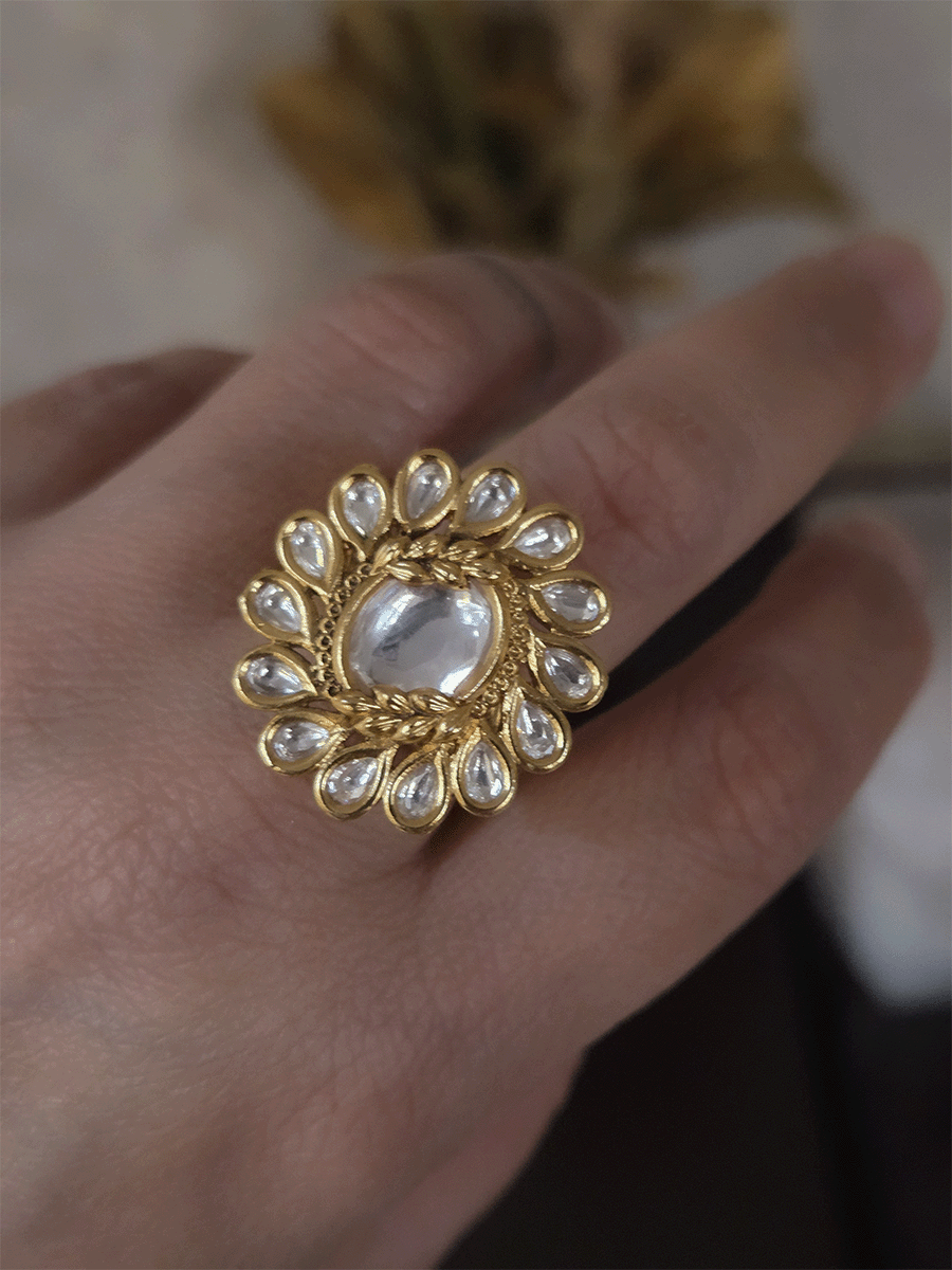 Coloured oval stone with leaf design carving kundan adjustable ring