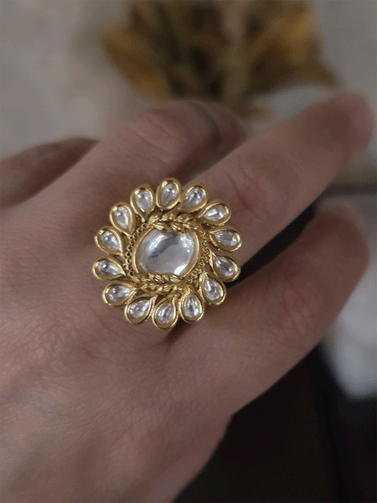 Coloured oval stone with leaf design carving kundan adjustable ring
