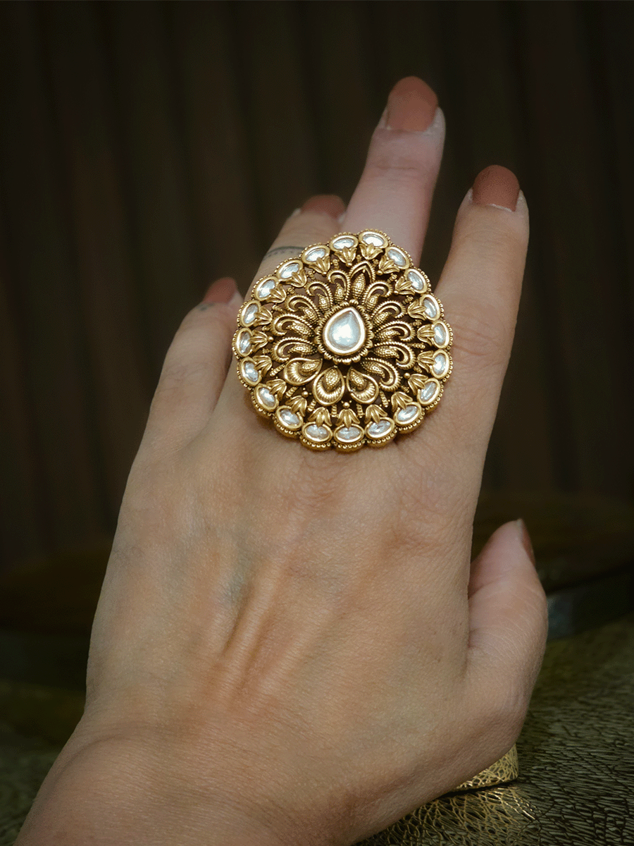 Bold leaf shaped antique gold finish adjustable Kundan ring