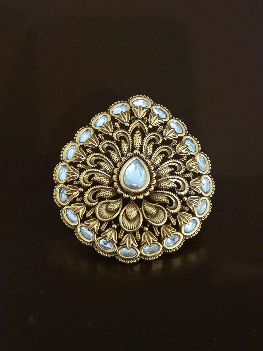 Bold leaf shaped antique gold finish adjustable Kundan ring