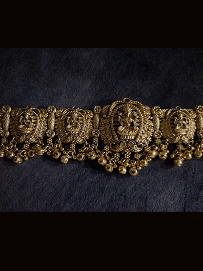 Laxmiji motif's waist belt with flower and paisley design with ghunghru hangings