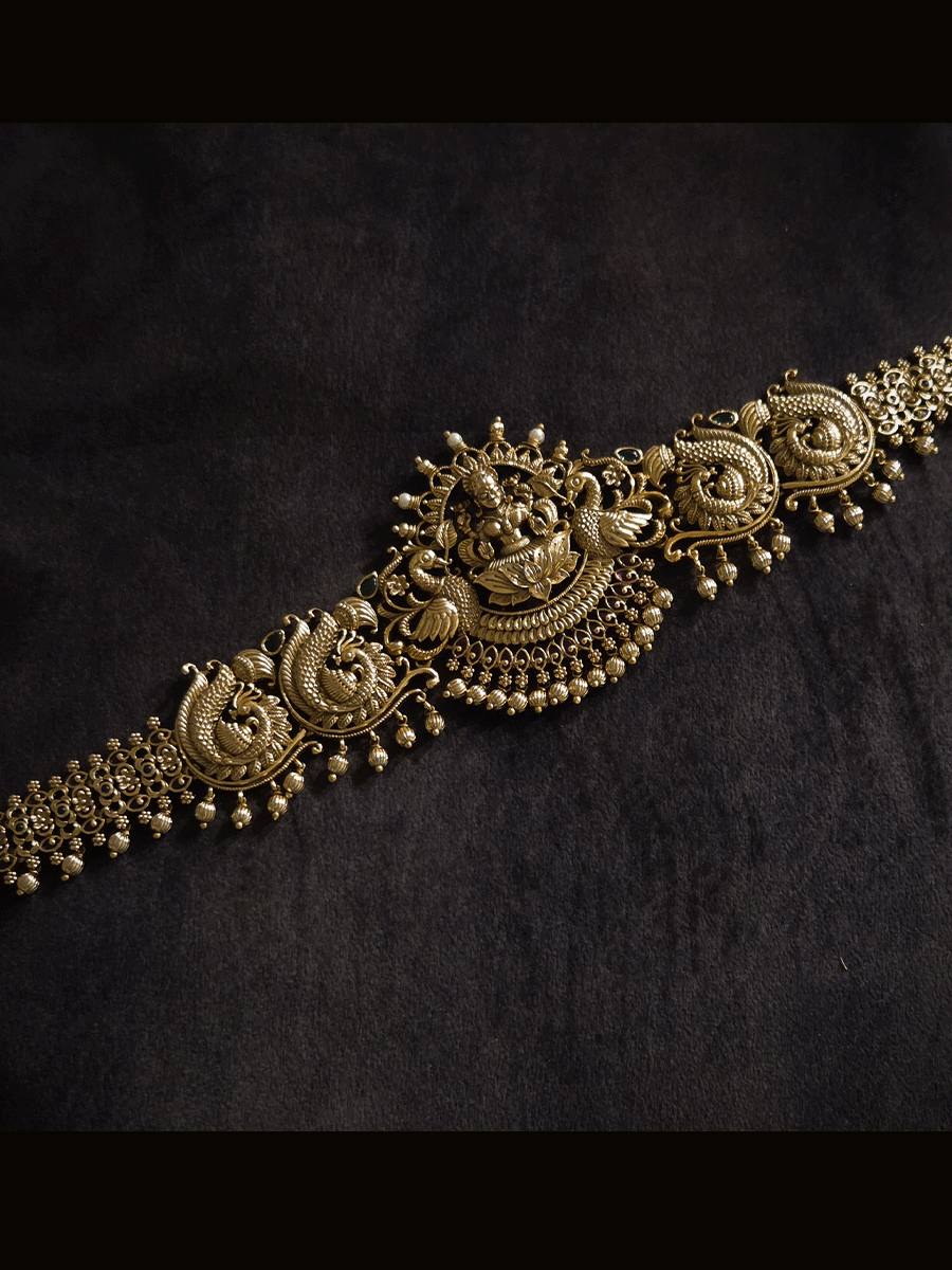 Laxmiji motif in center with peacock on both sides waist belt with peacock design chain
