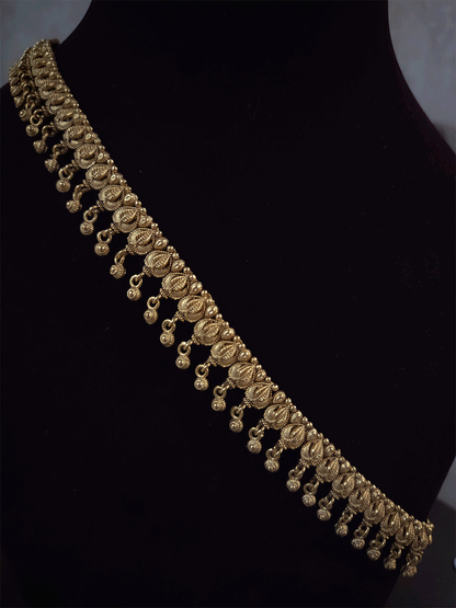 Leaf design with ghunghru hanging 1.5cm broad waist belt