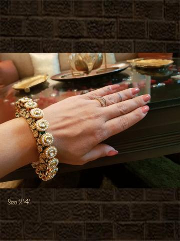 Pearl studded openable pacheli with kundan(Size-2'4').....SINGLE