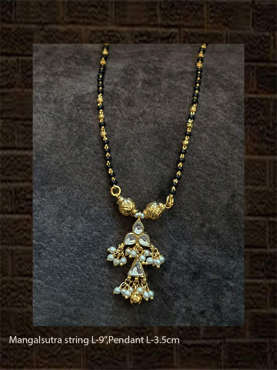 White pacchi Kundan flower and triangle design mangalsutra - Odara Jewellery