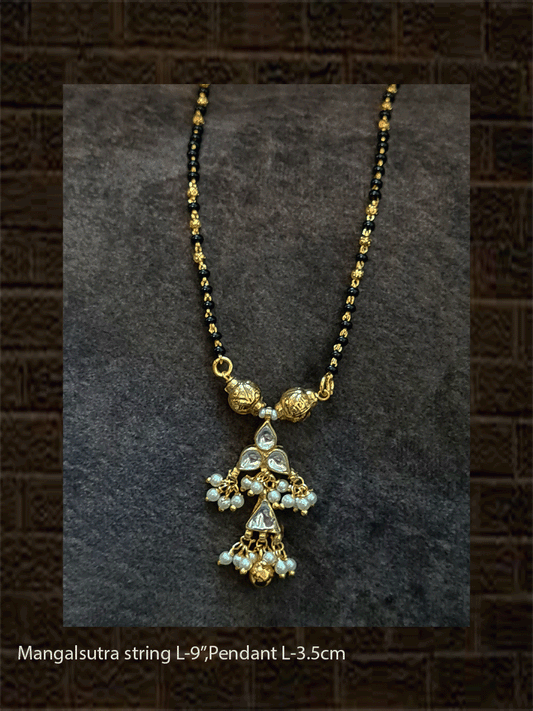 White pacchi Kundan flower and triangle design mangalsutra - Odara Jewellery