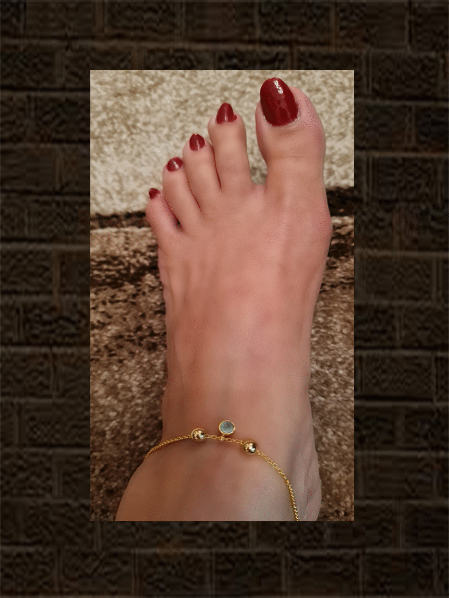 Sterling silver anklet with two gold beads and an aqua chalcedony cut hanging charm(single) - Odara Jewellery