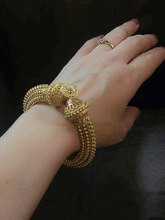 Load image into Gallery viewer, Single openable gold bead and flower design kada with white stone at the top